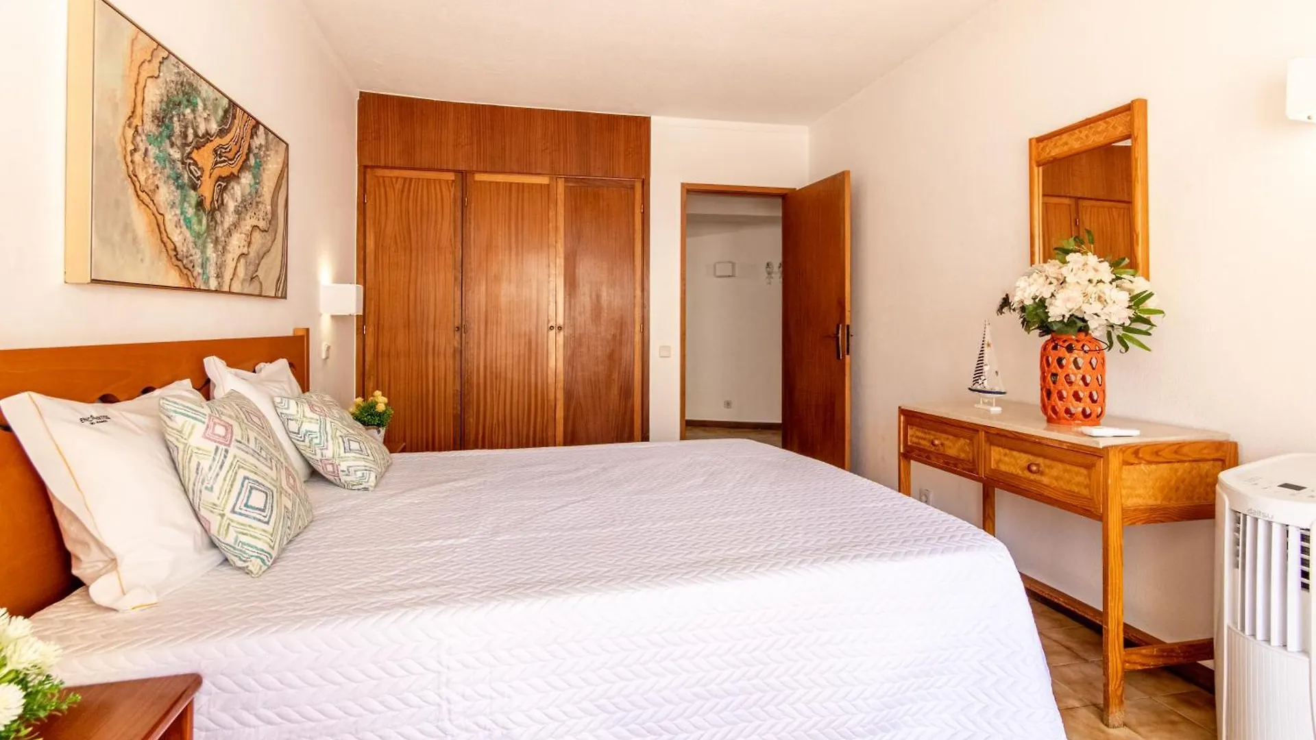 Apartment Rocha Oceanshore By Encantos Do Algarve - 706 Portimao